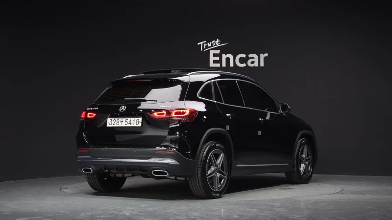 Mercedes-Benz GLA-Class