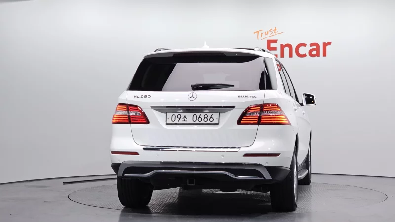 Mercedes-Benz M-class