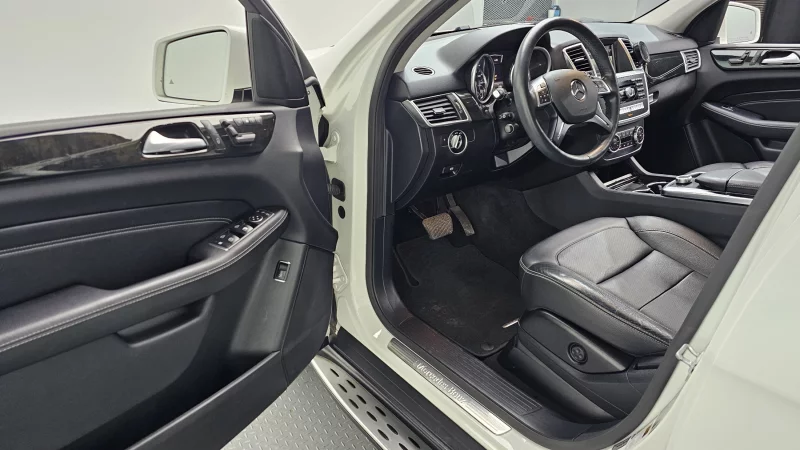 Mercedes-Benz M-class