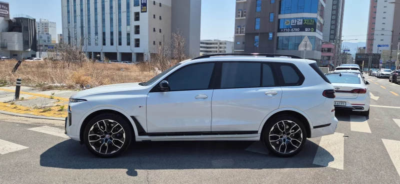 BMW X7