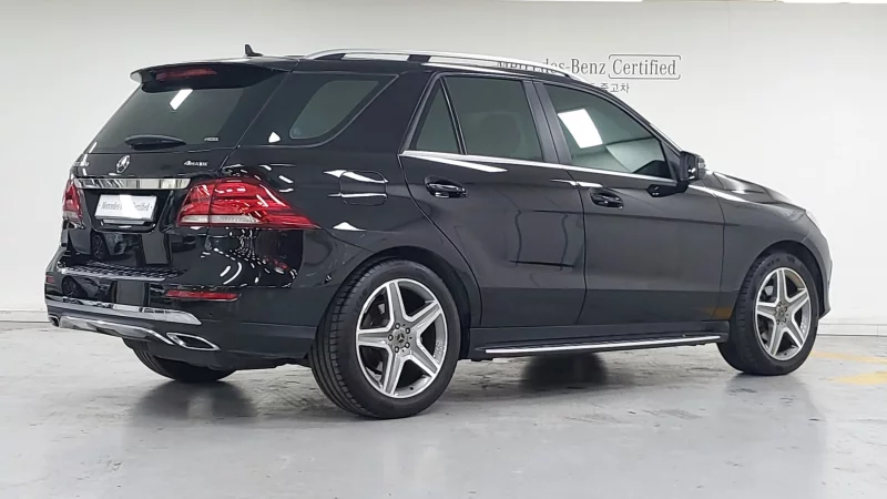 Mercedes-Benz GLE-Class