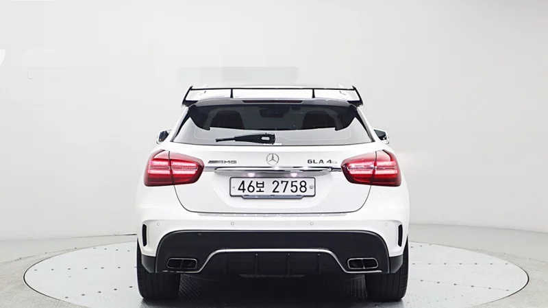 Mercedes-Benz GLA-Class