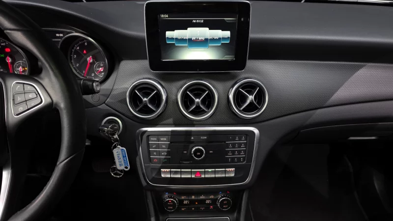 Mercedes-Benz GLA-Class