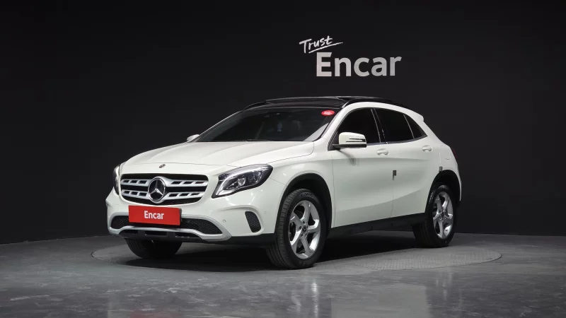 Mercedes-Benz GLA-Class