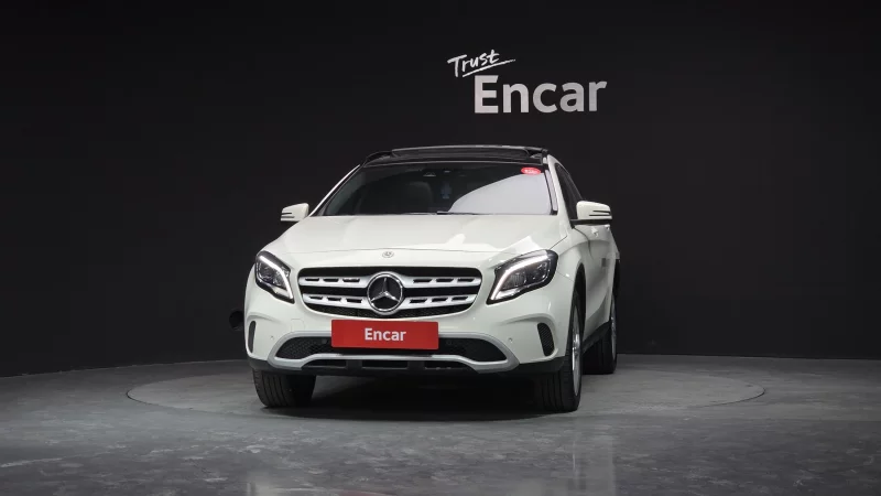 Mercedes-Benz GLA-Class
