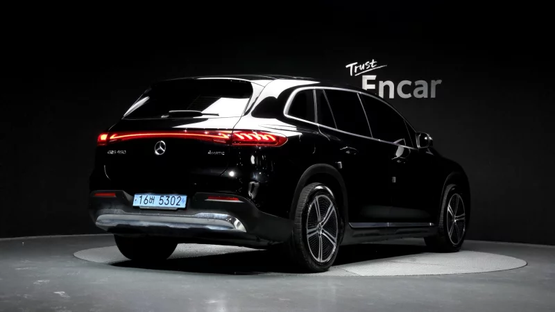 Mercedes-Benz EQS SUV