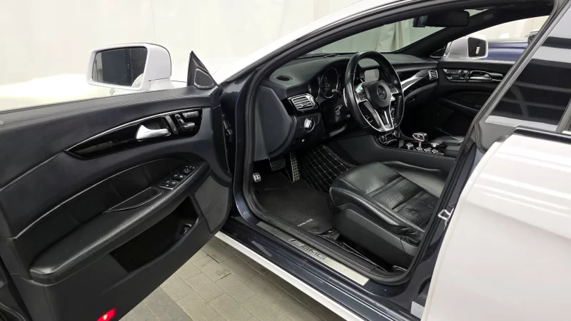 Mercedes-Benz CLS-Class