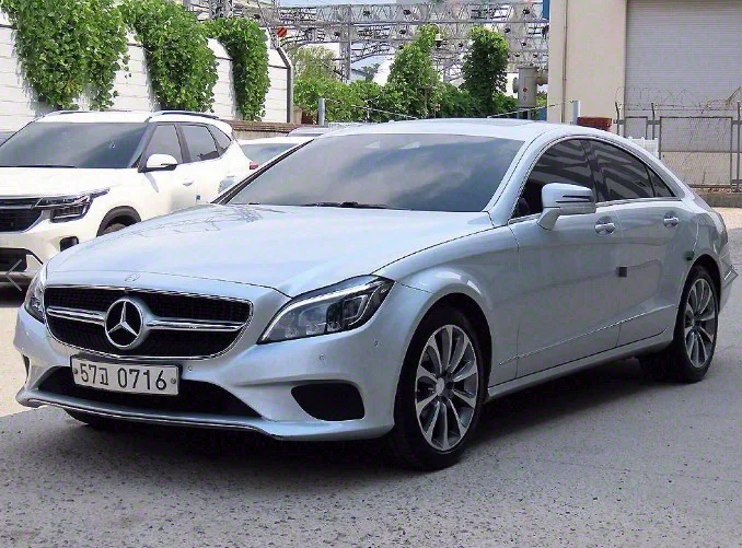 Mercedes-Benz CLS-Class