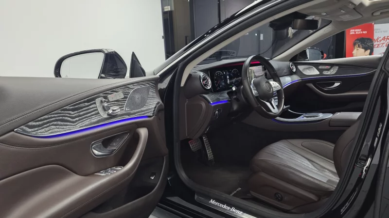 Mercedes-Benz CLS-Class