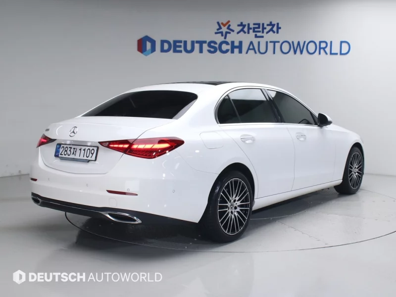 Mercedes-Benz C-Class