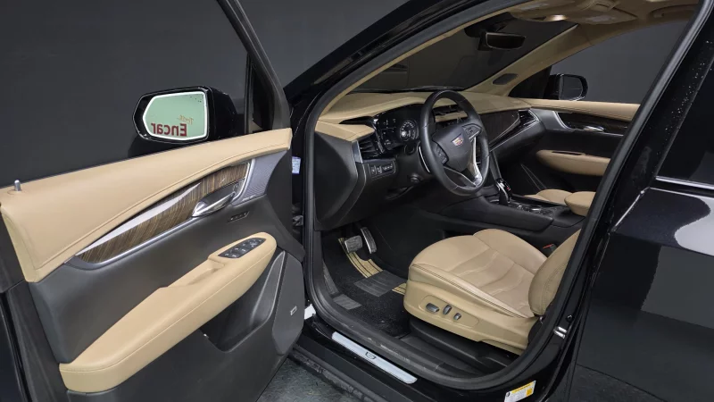Cadillac XT6