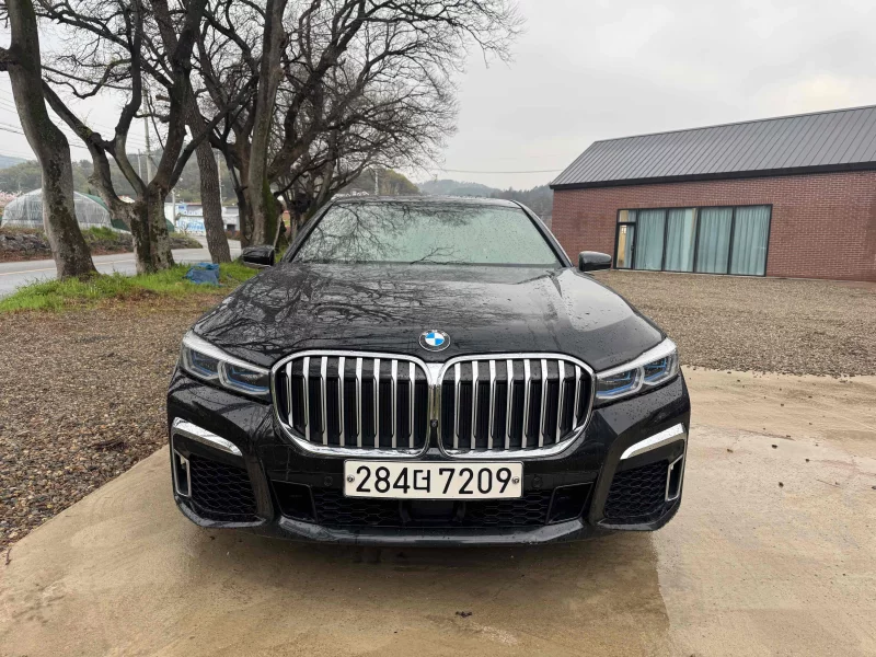 BMW 7-Series
