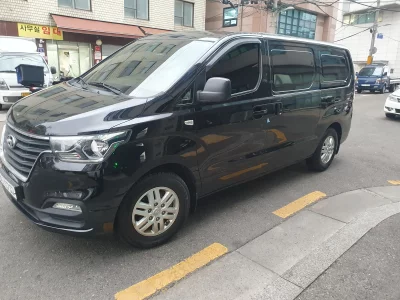 Hyundai Grand Starex