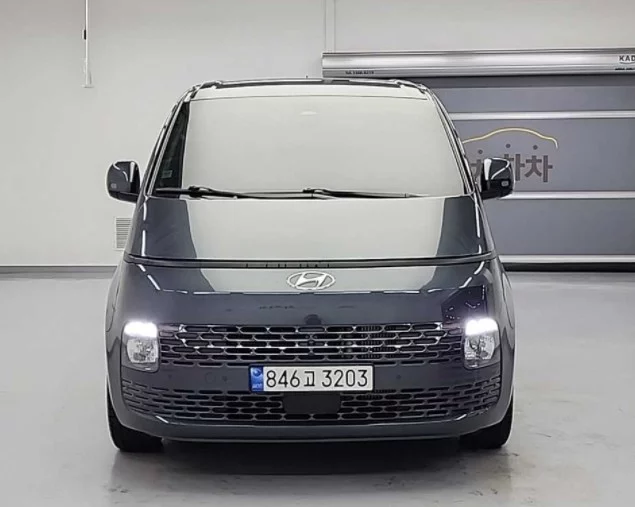 Hyundai Staria