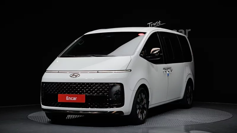 Hyundai Staria
