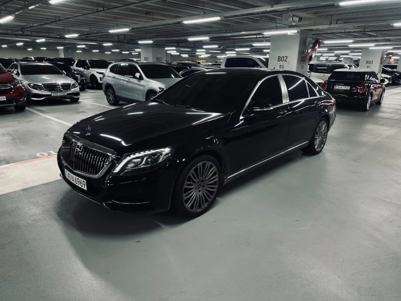 Mercedes-Benz S-Class