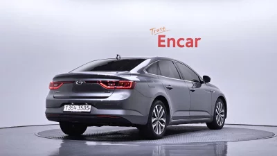 Renault SM6
