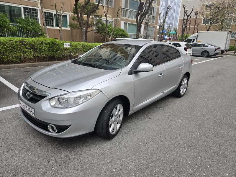Renault SM3
