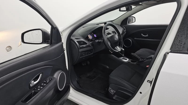 Renault SM3