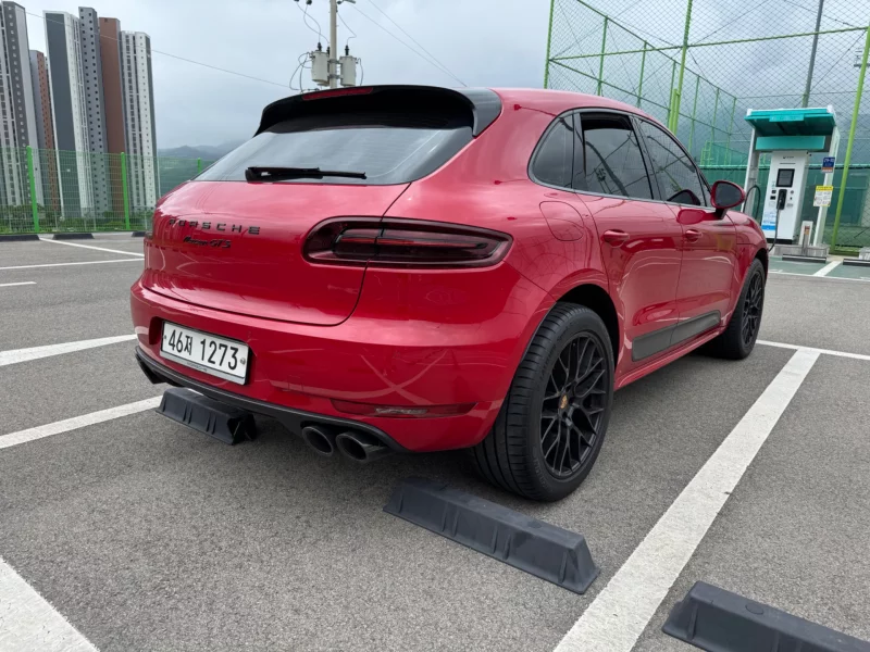 Porsche Macan