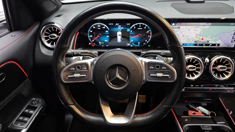 Mercedes-Benz GLB-Class