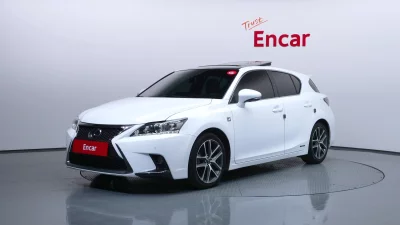 Lexus CT200h