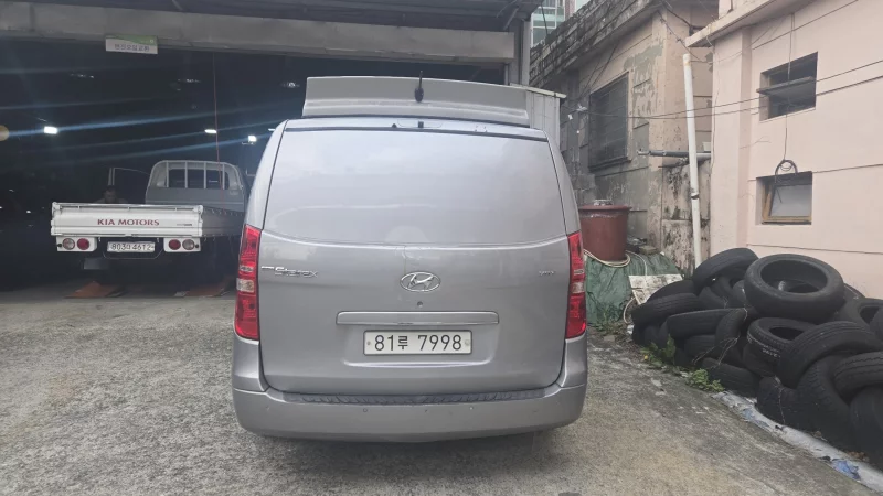 Hyundai Grand Starex
