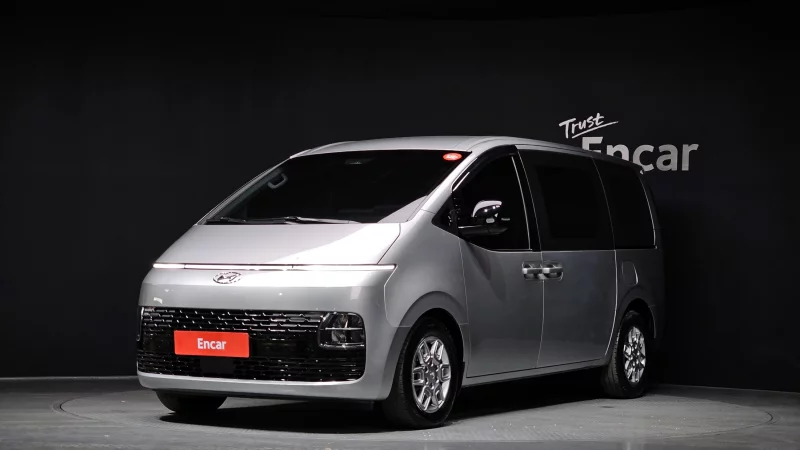 Hyundai Staria