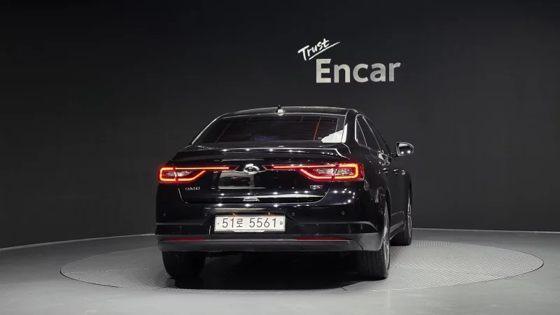 Renault SM6