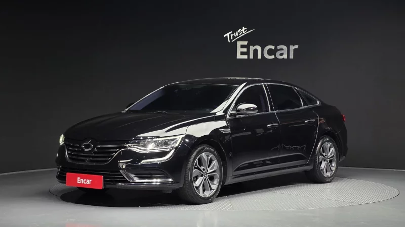 Renault SM6
