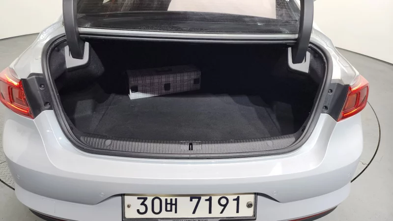 Renault SM6