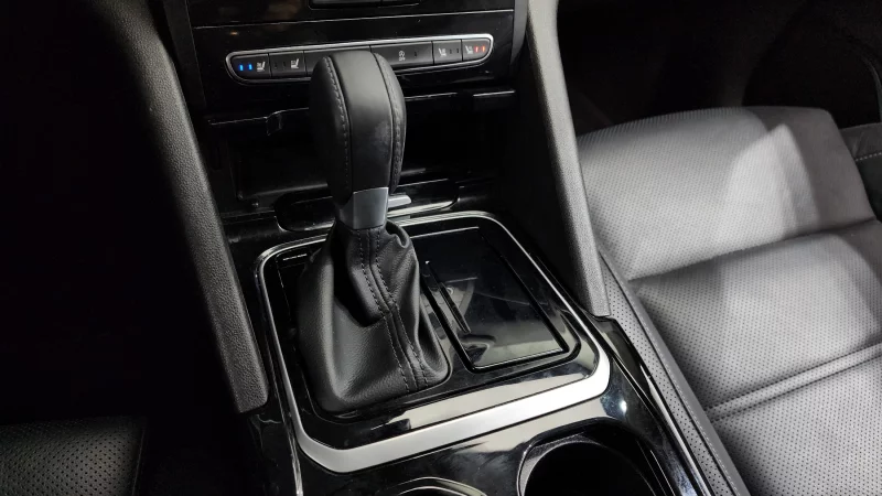 Renault SM6