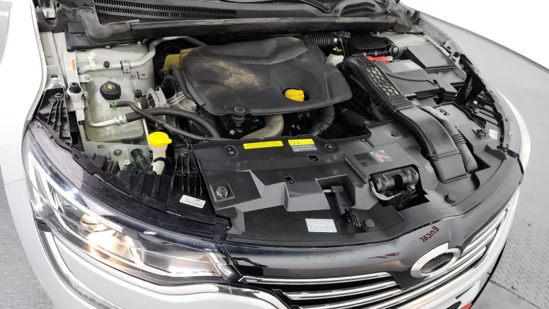 Renault SM6
