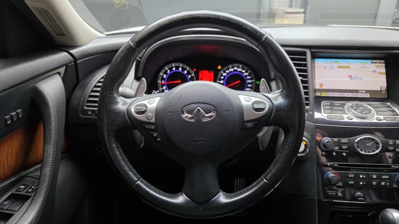 Infiniti FX