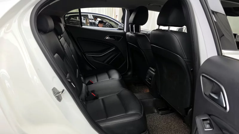 Mercedes-Benz GLA-Class