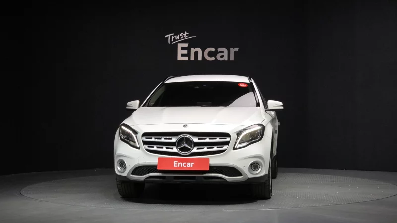 Mercedes-Benz GLA-Class