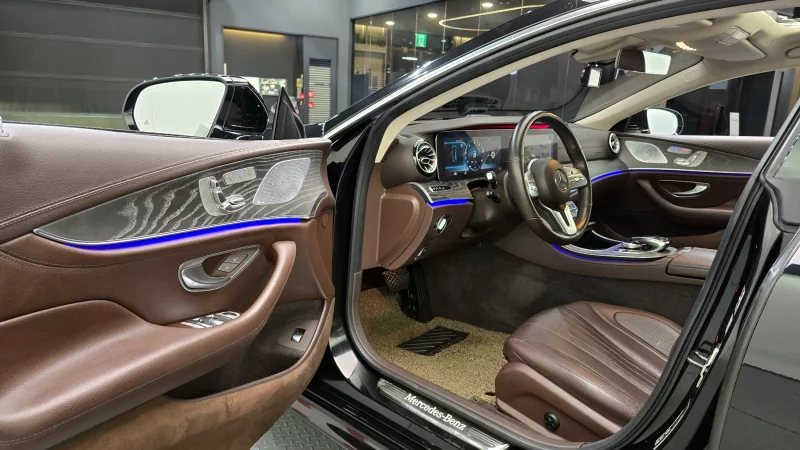 Mercedes-Benz CLS-Class