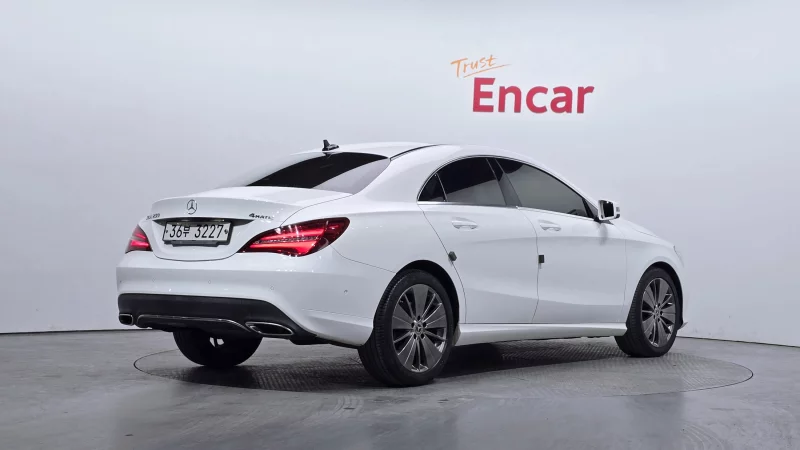 Mercedes-Benz CLA-Class