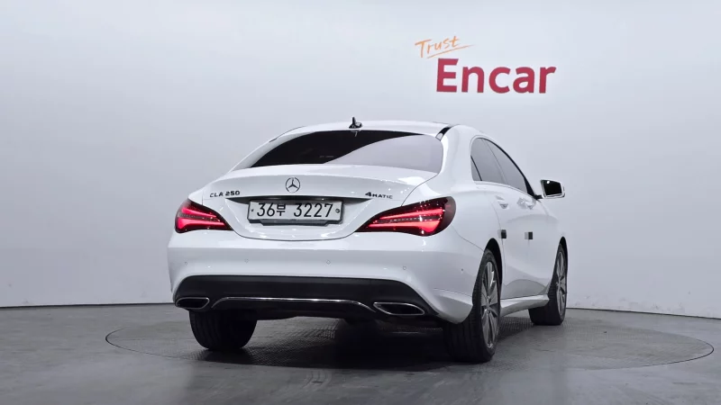 Mercedes-Benz CLA-Class