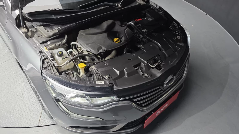 Renault SM6