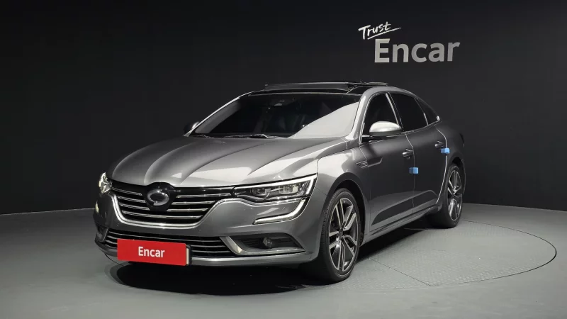 Renault SM6
