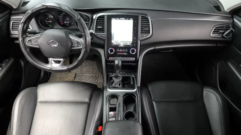 Renault SM6