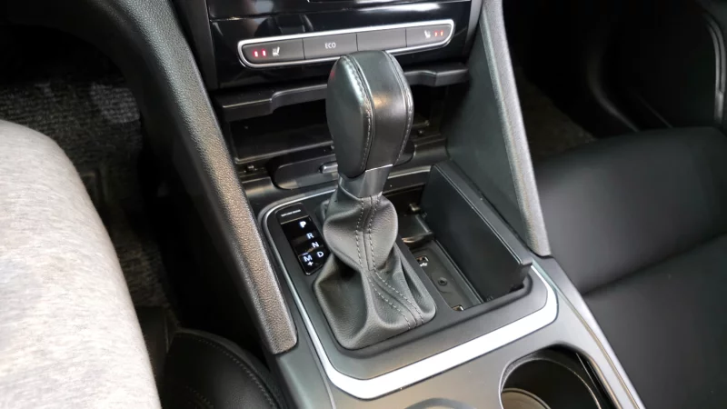 Renault SM6