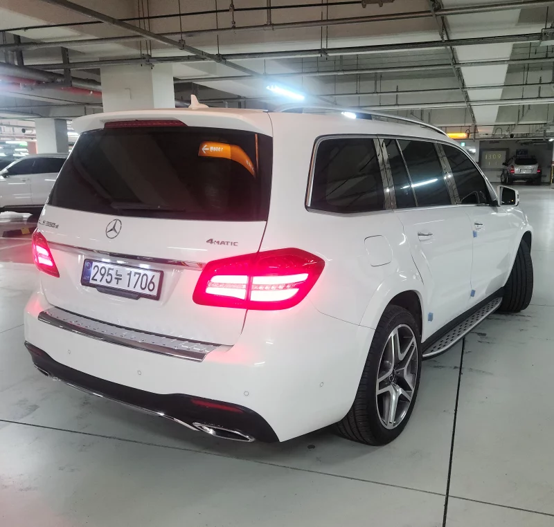 Mercedes-Benz GLS-Class