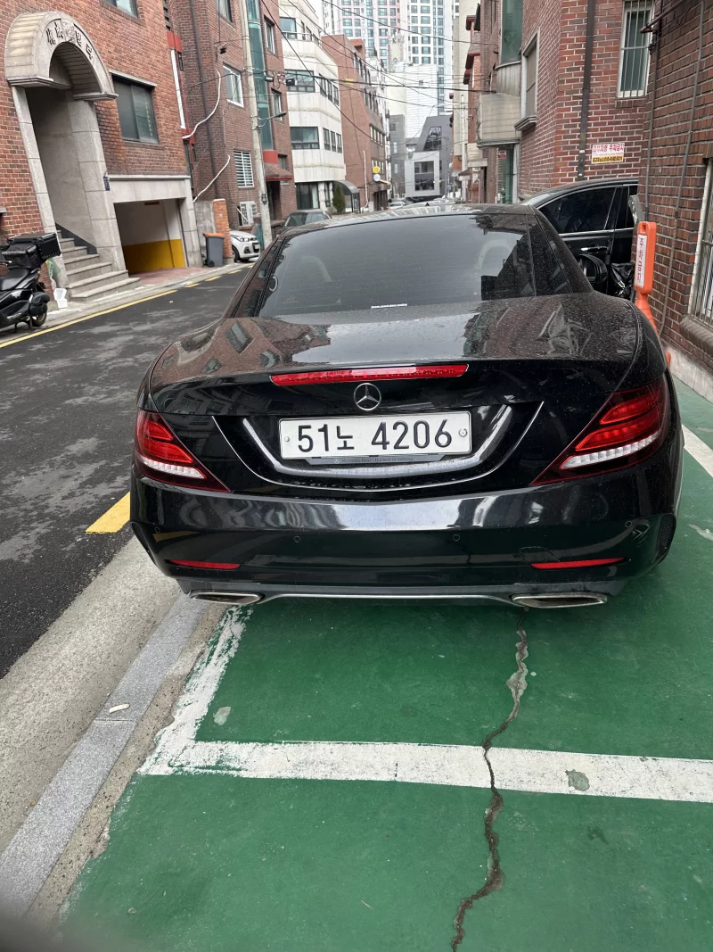 Mercedes-Benz SLC-Class