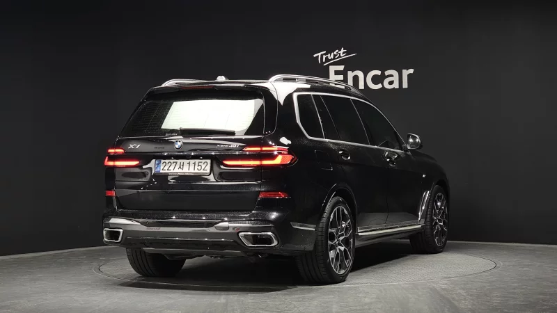BMW X7