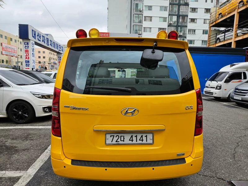 Hyundai Grand Starex