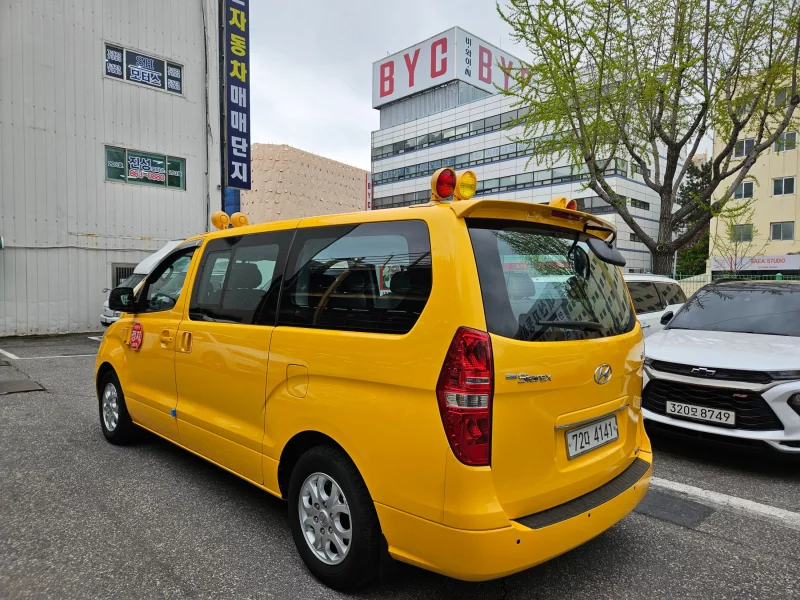 Hyundai Grand Starex