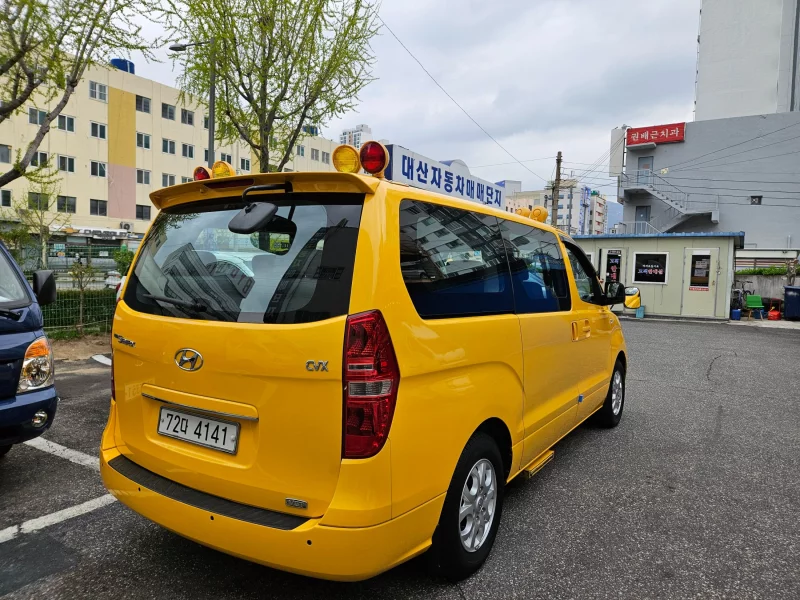 Hyundai Grand Starex