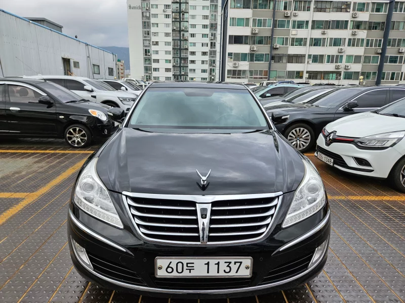 Hyundai Equus